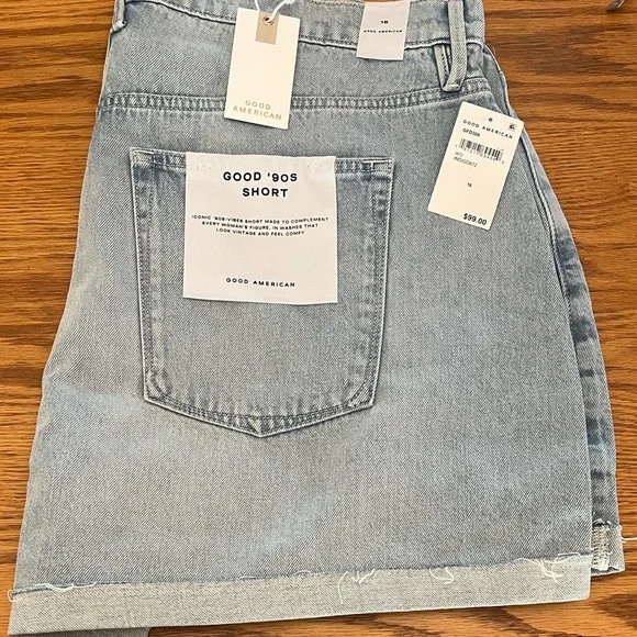 NWT Good American Good ‘90s Shorts - Picture 4 of 8